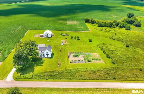 2458 Knox Rd 2300 E Rd, La Fayette, IL 61449