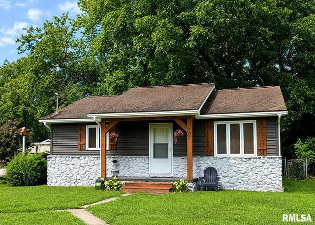 302 S Sims St, Royalton, IL 62983