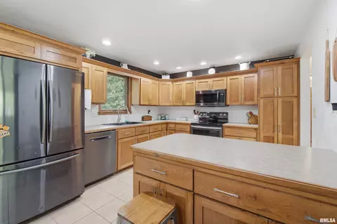 9418 W Lake Camelot Dr, Mapleton, IL 61547 photo 8