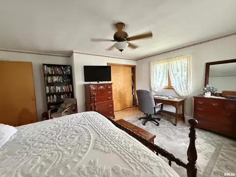 Bedroom - 208 S 2nd St, Cuba, IL 61427 photo 1 of 4