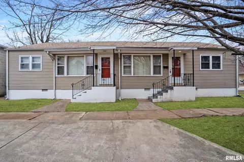 301 N 12th St, Herrin, IL 62948