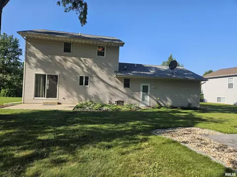 Exterior - 10431 W Prince Valiant Ct, Mapleton, IL 61547 photo 6 of 8