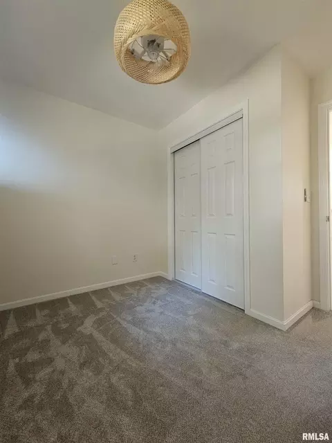 Bedroom - 10431 W Prince Valiant Ct, Mapleton, IL 61547 photo 6 of 7