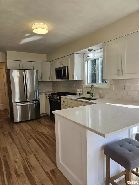 Kitchen - 10431 W Prince Valiant Ct, Mapleton, IL 61547 photo 1 of 6