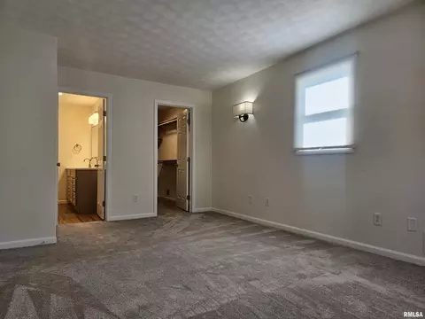 Bedroom - 10431 W Prince Valiant Ct, Mapleton, IL 61547 photo 3 of 7