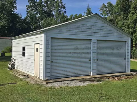 903 E Grand Ave, Carterville, IL 62918 photo 9