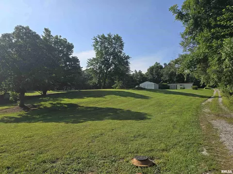 903 E Grand Ave, Carterville, IL 62918 photo 8