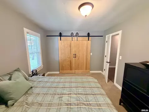 Bedroom - 324 E Ash St, Cobden, IL 62920 photo 4 of 4