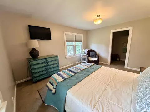 Bedroom - 324 E Ash St, Cobden, IL 62920 photo 2 of 4