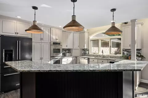 Kitchen - 11303 Pauli Rd, Dunlap, IL 61525 photo 1 of 5