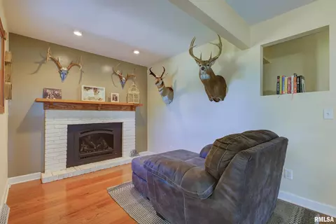 Other - 319 Robin Rd, Macomb, IL 61455 photo 2 of 6