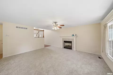 2931 E Raab Rd, Normal, IL 61761 photo 7