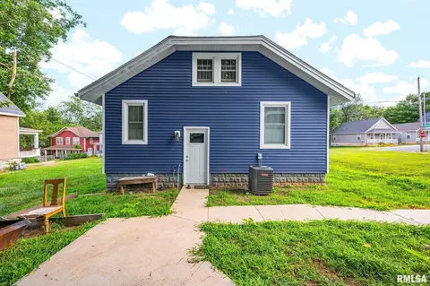 Exterior - 903 E Behrends Ave, Peoria, IL 61603 photo 4 of 4