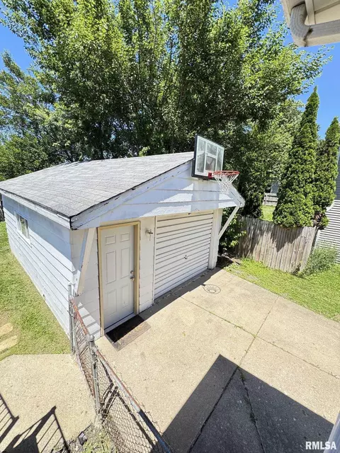 Other - 4441 W Castleton Rd, Peoria, IL 61615 photo 4 of 4