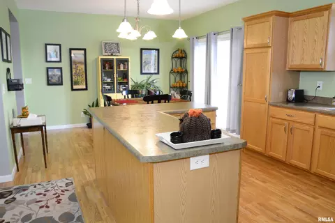 Kitchen - 1211 Kramer Rd, Avon, IL 61415 photo 3 of 5