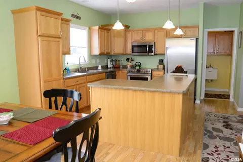 Kitchen - 1211 Kramer Rd, Avon, IL 61415 photo 1 of 5