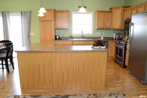 Kitchen - 1211 Kramer Rd, Avon, IL 61415 photo 2 of 5