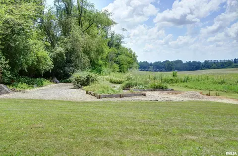 Exterior - 1211 Kramer Rd, Avon, IL 61415 photo 7 of 11