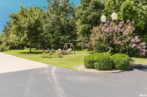 Exterior - 15063 Baker Dr, Marion, IL 62959 photo 5 of 16