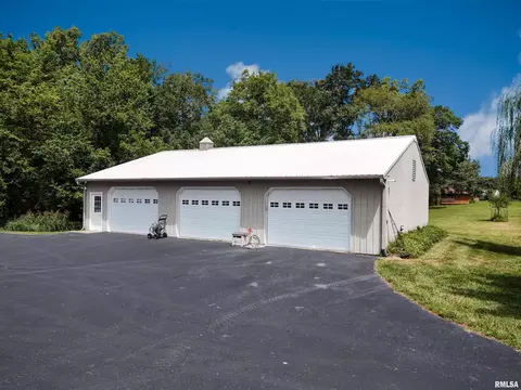 Exterior - 15063 Baker Dr, Marion, IL 62959 photo 16 of 16