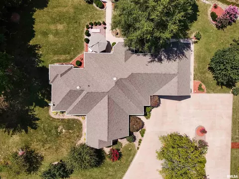 View/Area - 15063 Baker Dr, Marion, IL 62959 photo 2 of 3