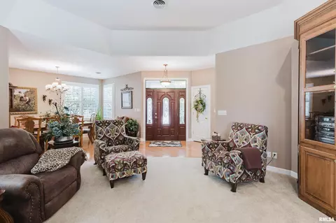 Entry Way - 15063 Baker Dr, Marion, IL 62959 photo 1 of 5