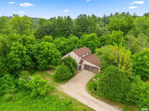 Exterior - 326 Grebner Rd, Metamora, IL 61548 photo 2 of 6