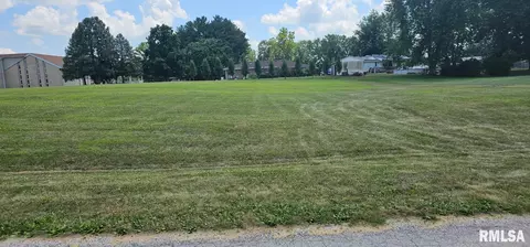 106 Cottonwood Ct, Williamsfield, IL 61489