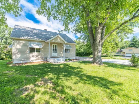 133 Lakewood Ave, East Peoria, IL 61611