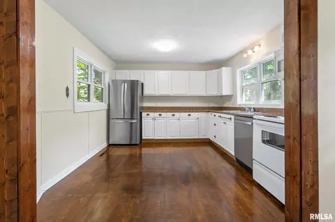 Kitchen - 320 N 30th St, Herrin, IL 62948 photo 2 of 2