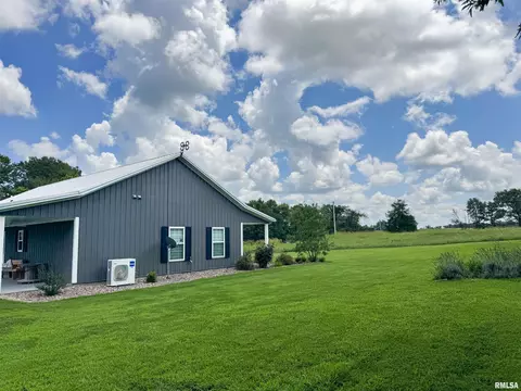 Exterior - 1045 Gurley Loop, Buncombe, IL 62912 photo 7 of 12