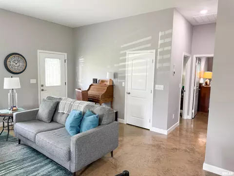 Entry Way - 1045 Gurley Loop, Buncombe, IL 62912 photo 1 of 1