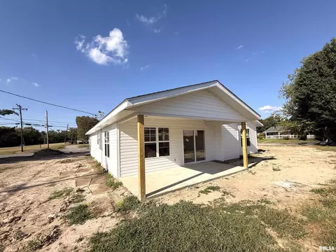 Exterior - 1101 E Boyton St, Marion, IL 62959 photo 5 of 15