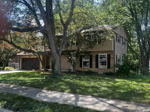 1821 Valle Vista Blvd, Pekin, IL 61554