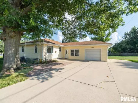 Exterior - 6322 E Beach Dr, Chillicothe, IL 61523 photo 4 of 9
