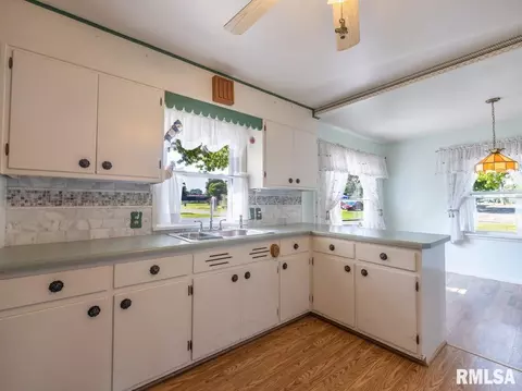 Kitchen - 6322 E Beach Dr, Chillicothe, IL 61523 photo 1 of 5