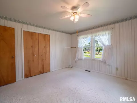Bedroom - 6322 E Beach Dr, Chillicothe, IL 61523 photo 3 of 8