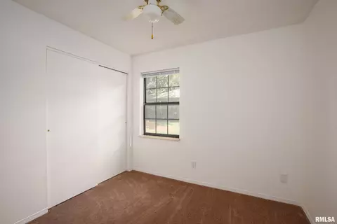 Bedroom - 2720 N 13th St, Herrin, IL 62948 photo 2 of 3
