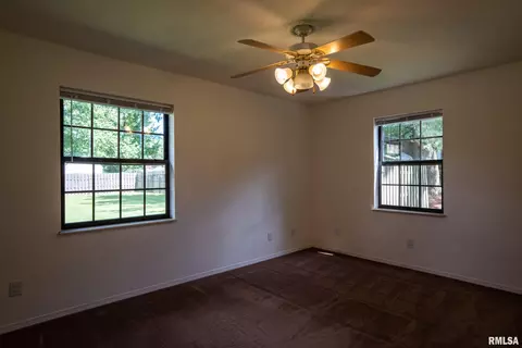 Bedroom - 2720 N 13th St, Herrin, IL 62948 photo 1 of 3