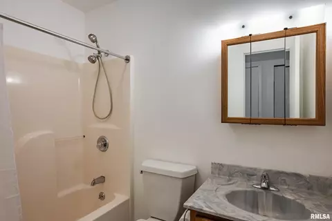 Bath - 2720 N 13th St, Herrin, IL 62948 photo 1 of 1