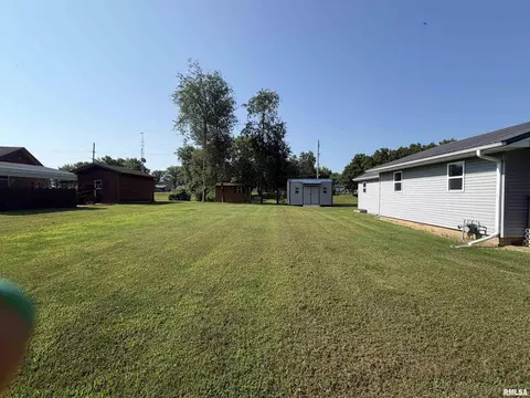 803 Oak Street Ave, Macomb, IL 61455 photo 25