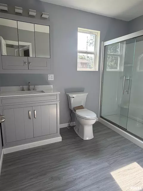 803 Oak Street Ave, Macomb, IL 61455 photo 5