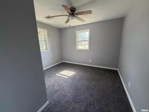 803 Oak Street Ave, Macomb, IL 61455 photo 13