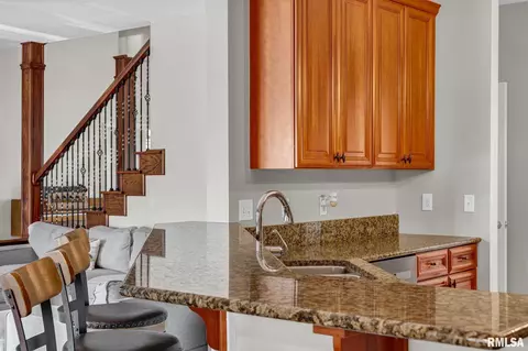 Kitchen - 576 Pheasant Trl, Metamora, IL 61548 photo 3 of 8