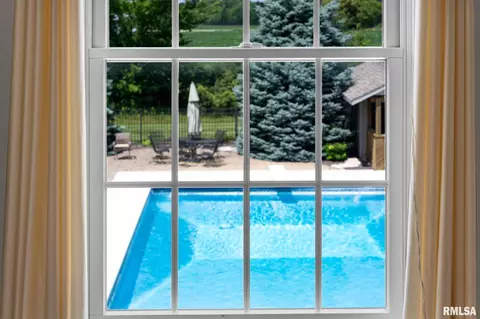 Exterior - 576 Pheasant Trl, Metamora, IL 61548 photo 5 of 22
