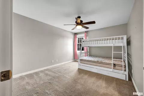 Bedroom - 576 Pheasant Trl, Metamora, IL 61548 photo 6 of 10