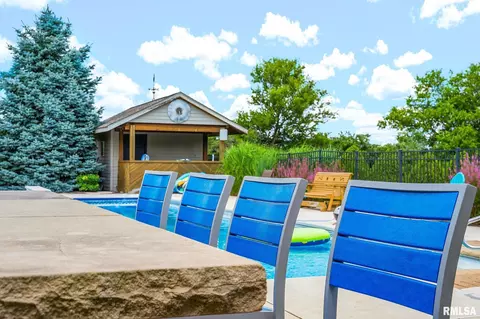 Exterior - 576 Pheasant Trl, Metamora, IL 61548 photo 10 of 22