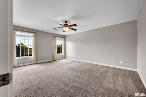 Bedroom - 576 Pheasant Trl, Metamora, IL 61548 photo 4 of 10