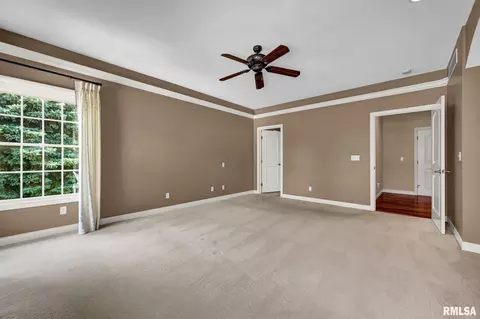 Bedroom - 576 Pheasant Trl, Metamora, IL 61548 photo 2 of 10
