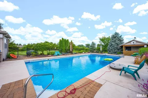 Exterior - 576 Pheasant Trl, Metamora, IL 61548 photo 13 of 22